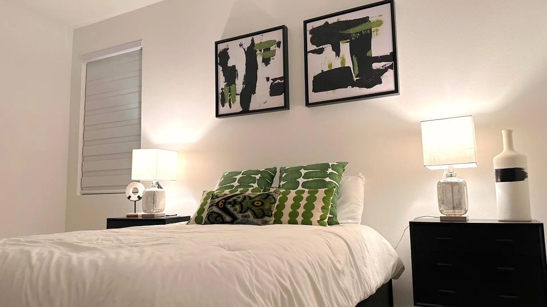 Palm Springs Paradise, Luxe Living Near Coachella, Pool & Views Palm Springs