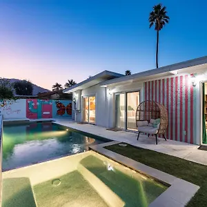  Holiday home 5br Pool Mountain View Bbq